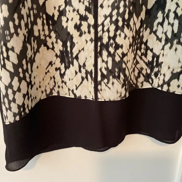 Vince 100% Silk Sleeveless Shift Dress Abstract/Snakeskin-ish Print ~ Size 8 - Picture 9 of 11